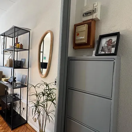 Cosy Avec Balcon Et Piscine A - Fr-1-555-115