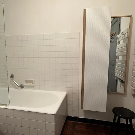 Cosy à Avec Accès Piscine - Fr-1-555-115 Appartement