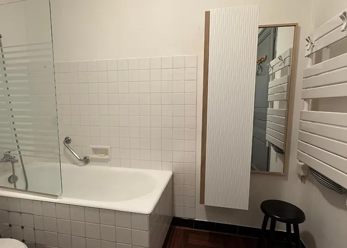 Cosy Avec Balcon Et Piscine A - Fr-1-555-115 Apartment