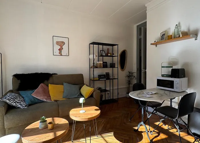 Cosy Avec Balcon Et Piscine A - Fr-1-555-115 Apartment Aix-les-Bains