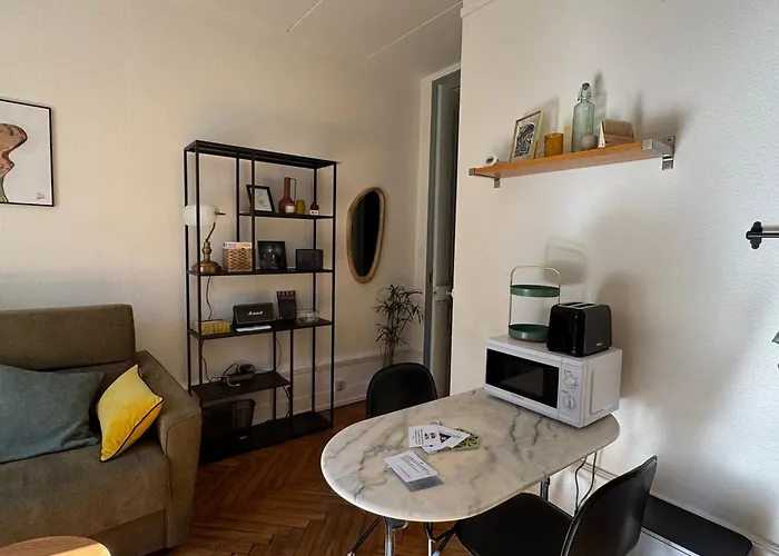 Cosy Avec Balcon Et Piscine A - Fr-1-555-115 Apartment *